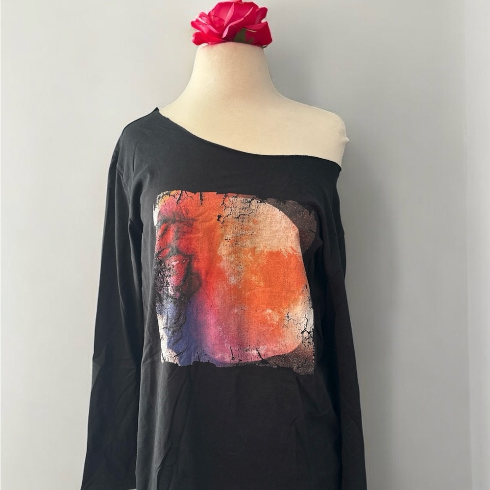 Black Off-Shoulder Graphic Top